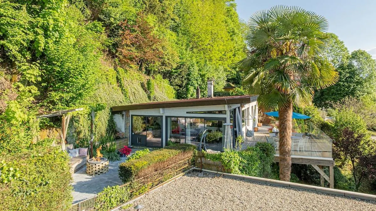 Lake House - Charming Lakeview Villa Tresserve