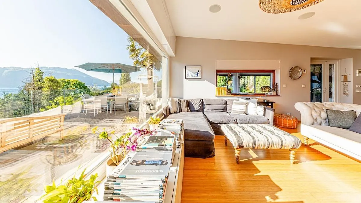 Lake House - Charming Lakeview Villa Tresserve