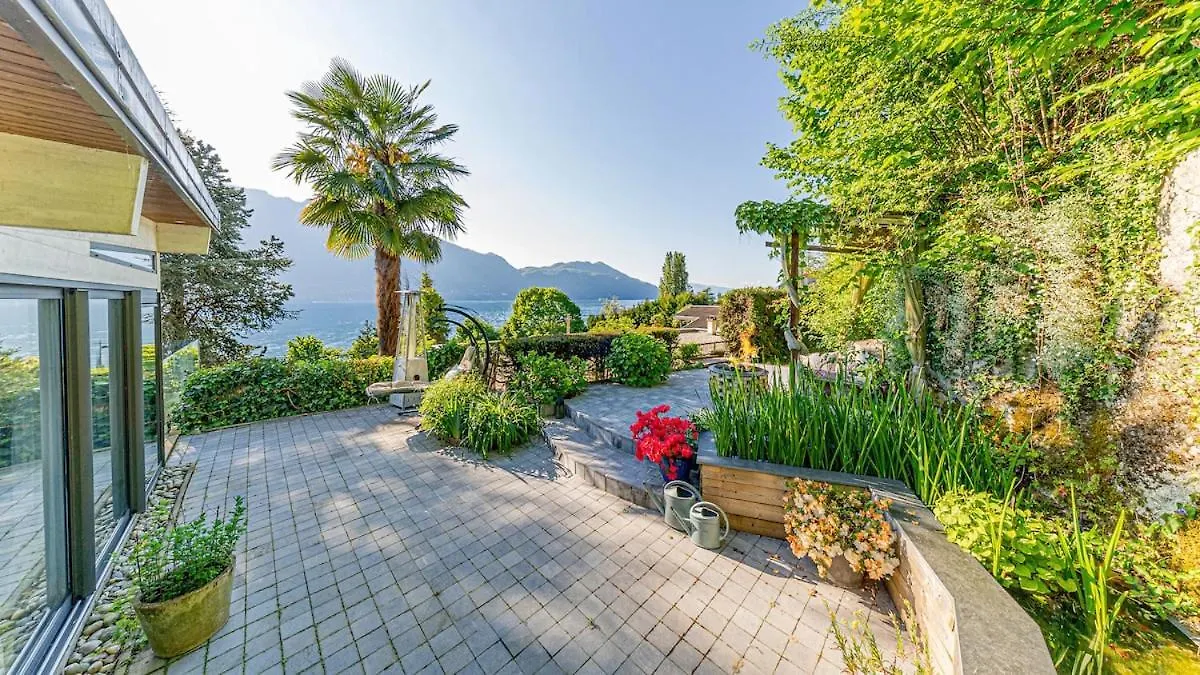 Lake House - Charming Lakeview Villa Tresserve 0*,