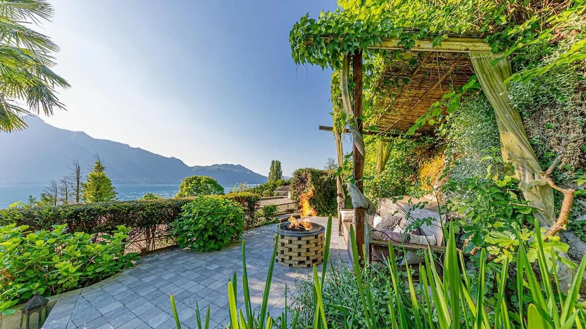 Lake House - Charming Lakeview Villa Tresserve